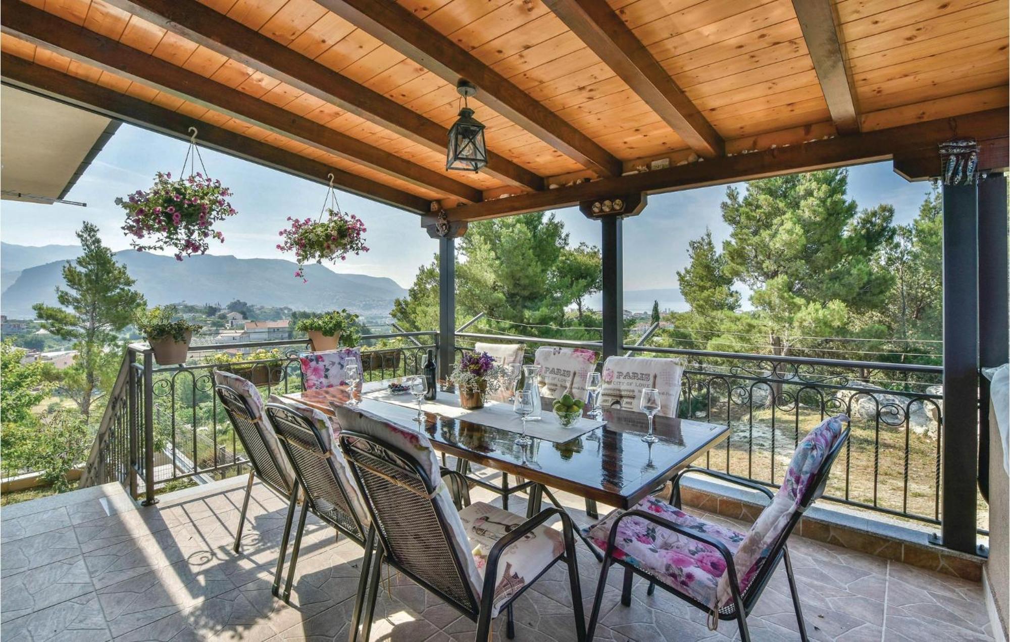 Lovely Home In Split With Jacuzzi Bagian luar foto